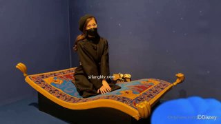 床上的小姐姐发出来投降般的叫声